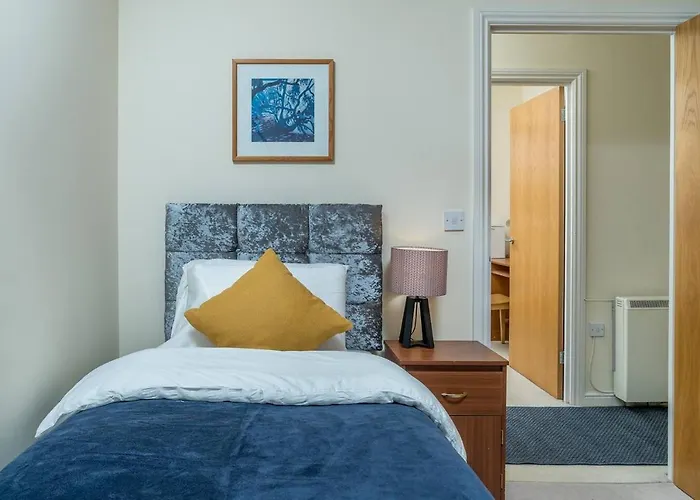 Cozy 2 Bed Room Flat Walking Distance From Excel